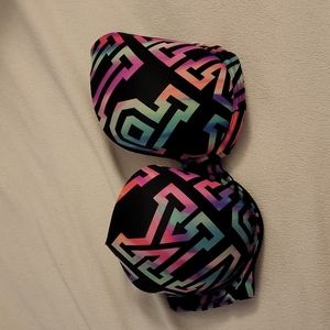 Victoria's Secret Pink Wear everyone lightly lined 32DDD